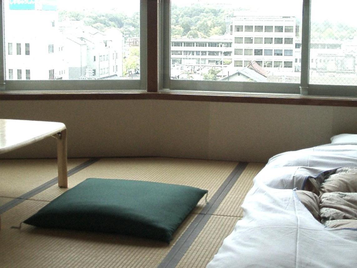 Hotel Estacion Hikone Exteriör bild